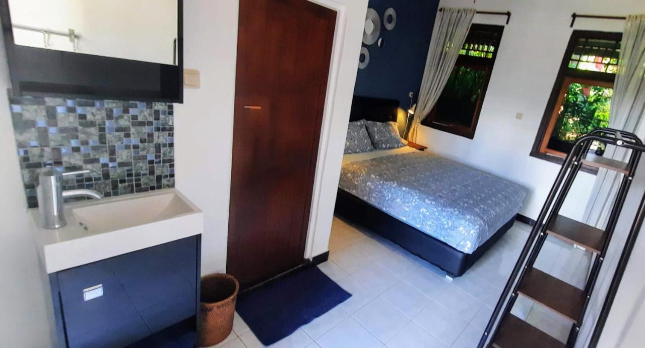 Guesthouse The 4 Fish Manado Bagian luar foto