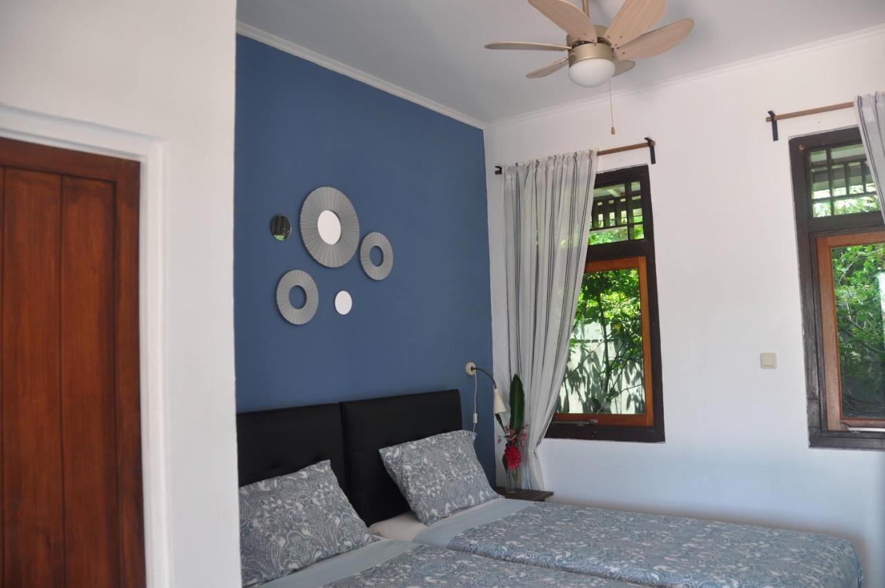 Guesthouse The 4 Fish Manado Bagian luar foto