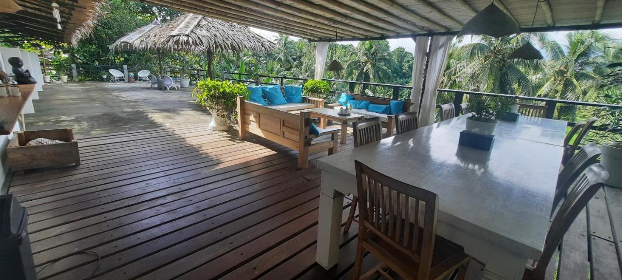 Guesthouse The 4 Fish Manado Bagian luar foto