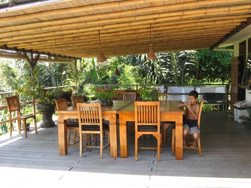 Guesthouse The 4 Fish Manado Bagian luar foto